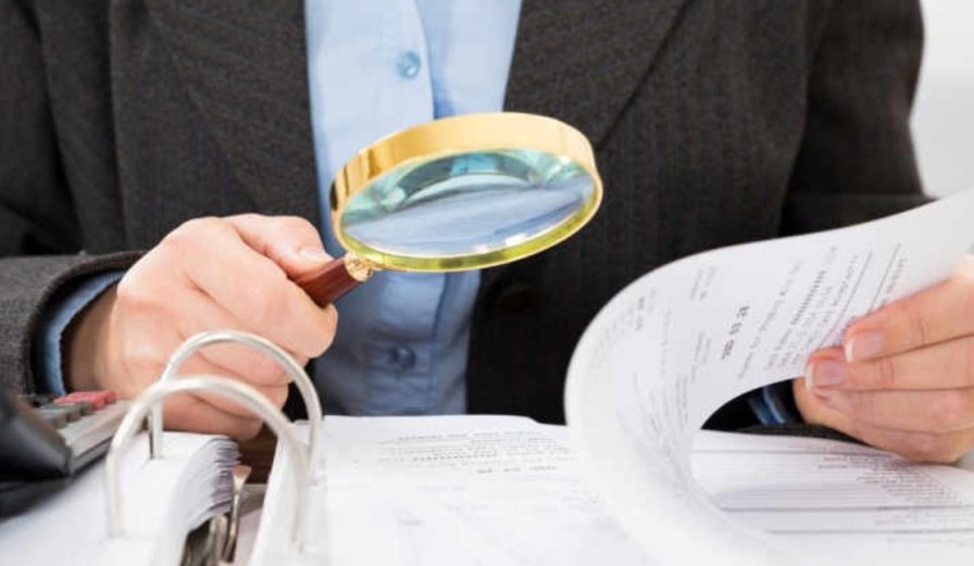 وزارة التجارة تضبط التزامات الوكلاء العقاريين في مكافحة غسل الاموال